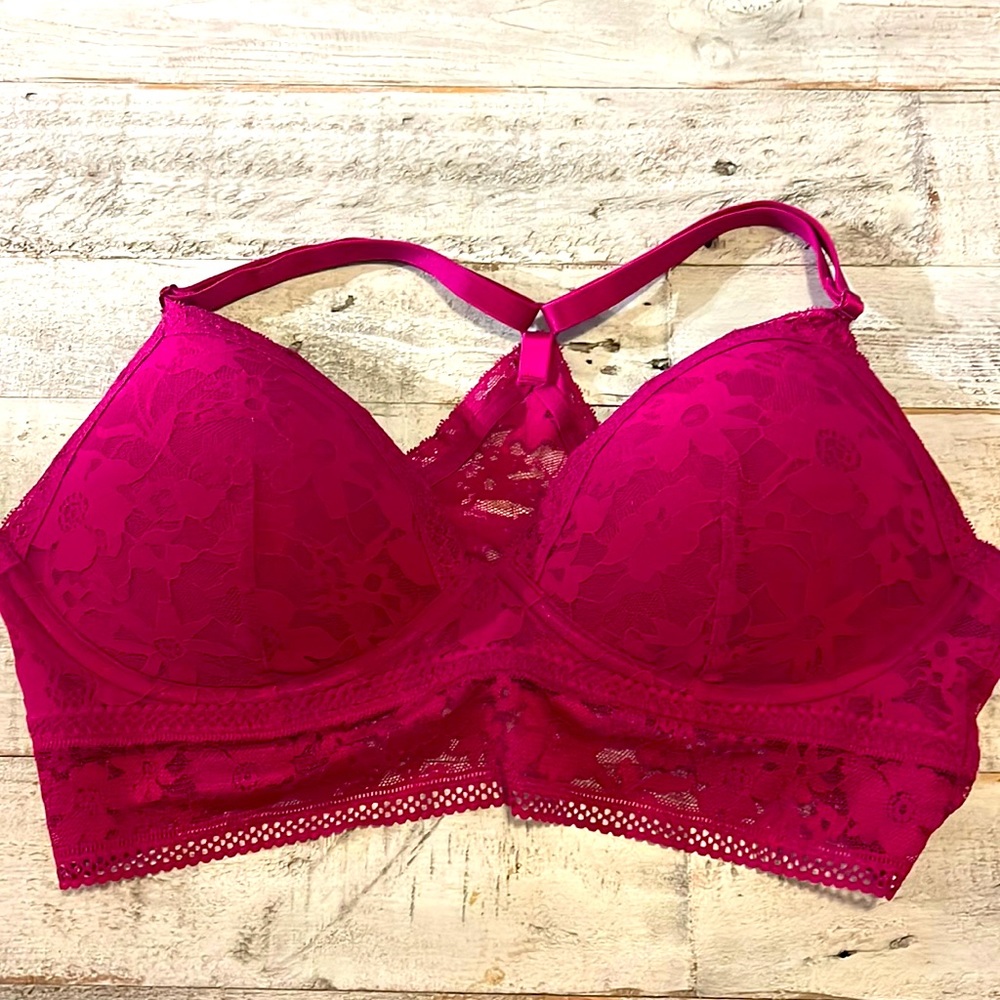 Victoria’s Secret - NEW Lace Bralette (no wire) red wine color